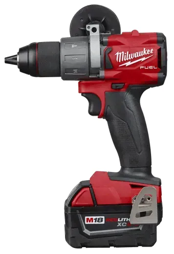 Шуруповерт Milwaukee M18 Fuel-1