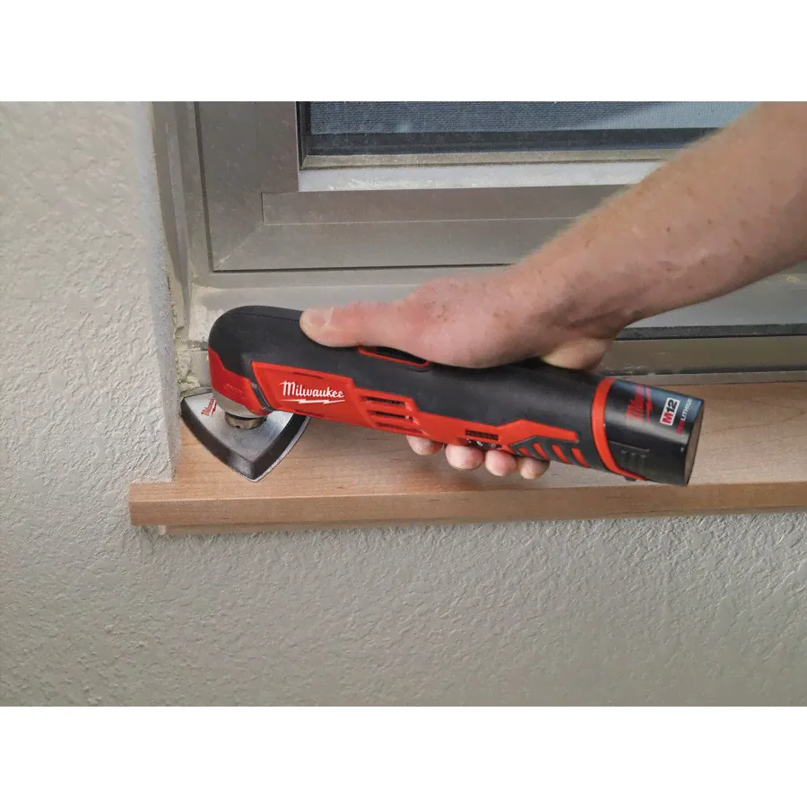Milwaukee C12 MT-0 Компактный мультитул (аккум.)-0