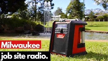 Обзор радио/зарядного устройства Milwaukee M18 2792-20 в 2020 году