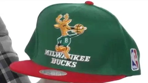 Mitchell & Ness - NBA® Hardwood Classics™ XL Logo 2-Tone Snapback - Milwaukee Bucks SKU: #8044526