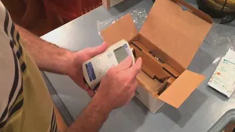 Milwaukee MW102 pH Meter Unboxing