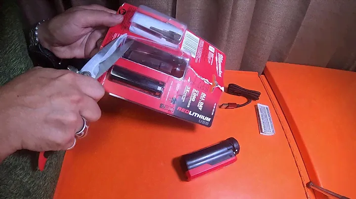 Перевозка инструментов — HD — Milwaukee REDLITHIUM USB Charger N Portable PS Kit 48-59-2013H — QL — 10 5th 20