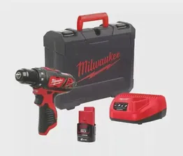 Дрель-шуруповерт аккумуляторная MILWAUKEE M12 BDD-201C 4933479439