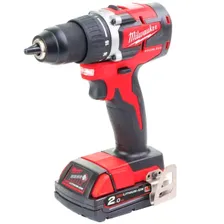 Дрель-шуруповерт аккумуляторная Milwaukee M18 CBLDD-202C