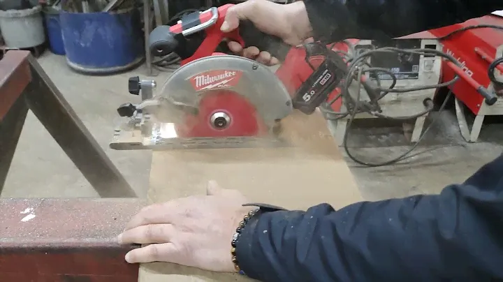 milwaukee  circular saw m18 CCS55 2730-20