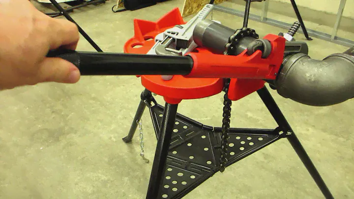 Milwaukee Cheater Pipe Wrench