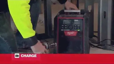 Milwaukee M18 Jobsite Radio  Charger M18RC 0